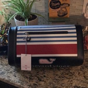 Vineyard vines cooler
